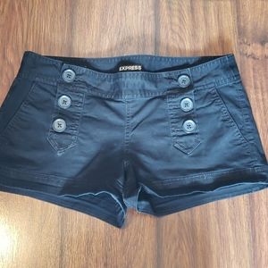 Express Shorts